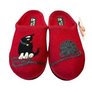 NWT HAFLINGER Red Boiled Wool Black Cat Yarn House Slippers Women's EU 36, US 5
